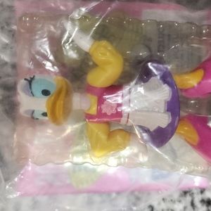 McDonalds Happy Meal Mickey and Friends WDW Epcot Center Minnie in Japan NOS